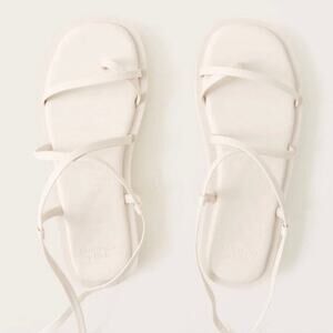ABERCROMBIE & FITCH NWOT Resort Lace Up Sandals Womens Size 10/11